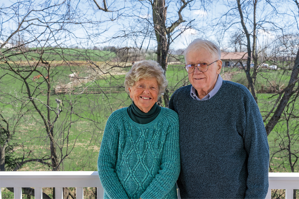 Photo of Barbara and Gil Moore, side by side