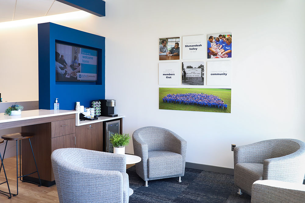 Windward Pointe lobby